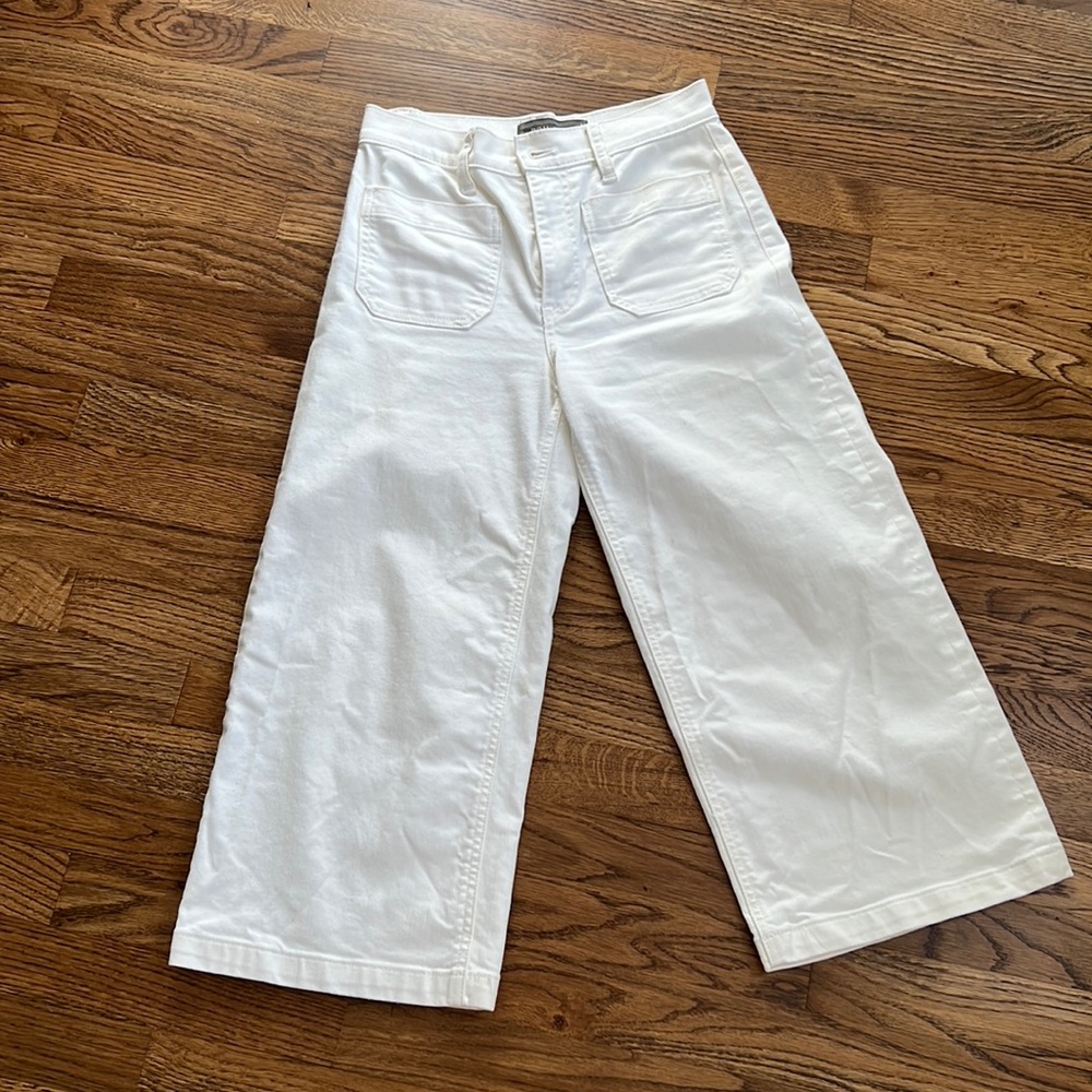 Cropped white wide leg jeans